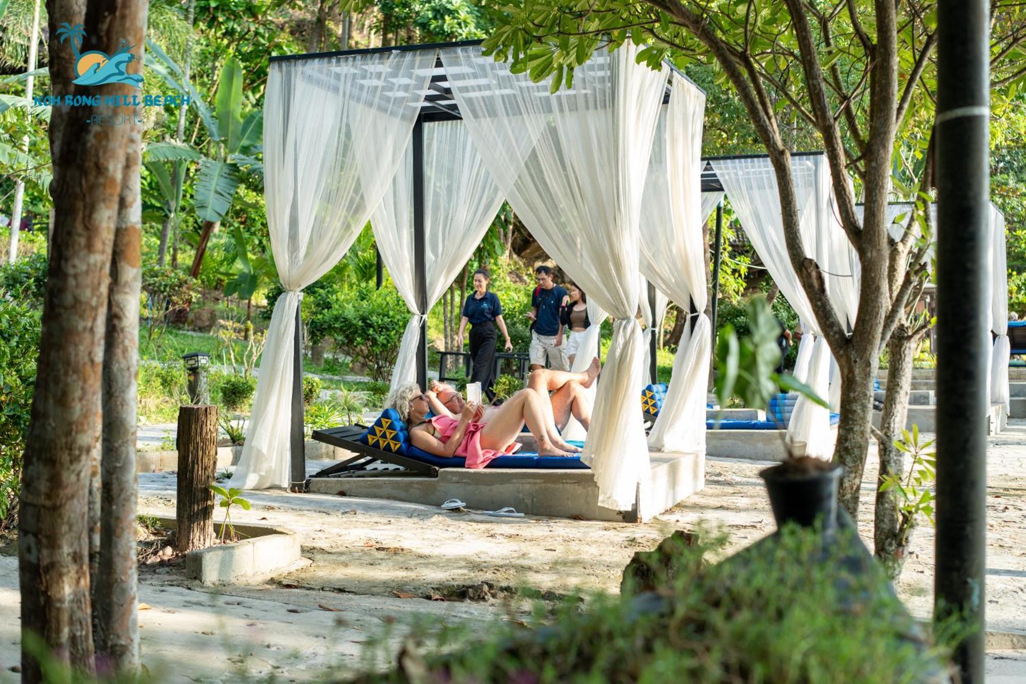 Koh Rong Hill Beach Resort Derm Tkov Village Bagian luar foto