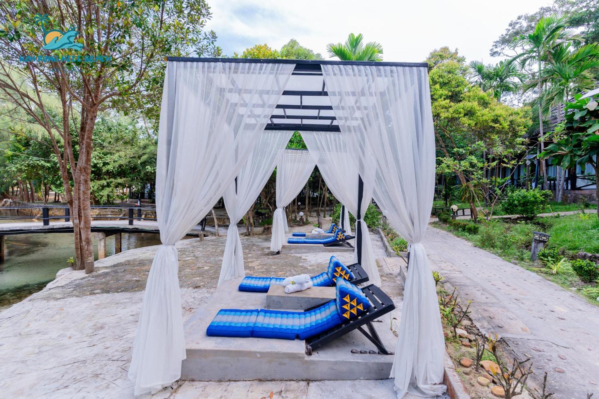 Koh Rong Hill Beach Resort Derm Tkov Village Bagian luar foto