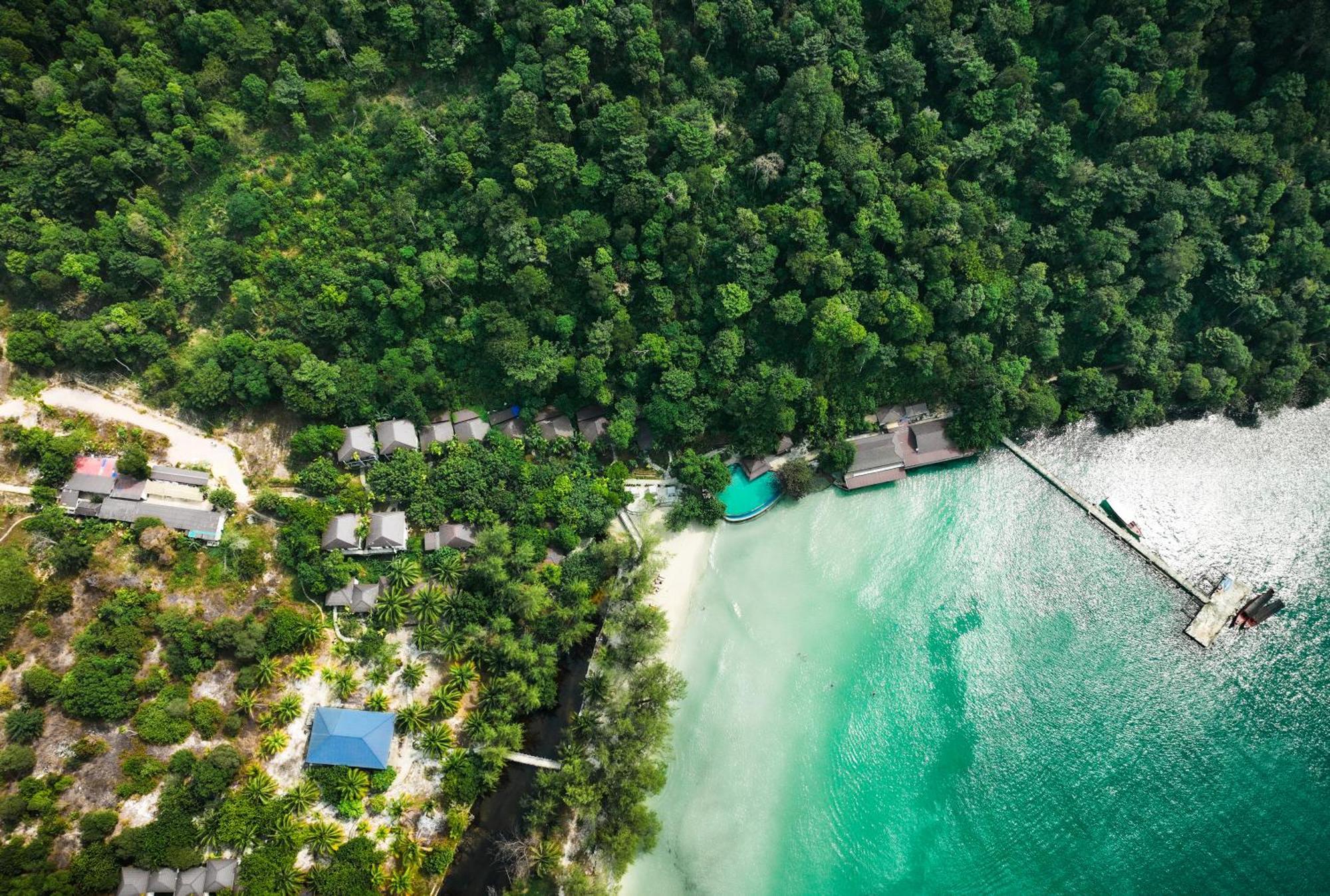 Koh Rong Hill Beach Resort Derm Tkov Village Bagian luar foto